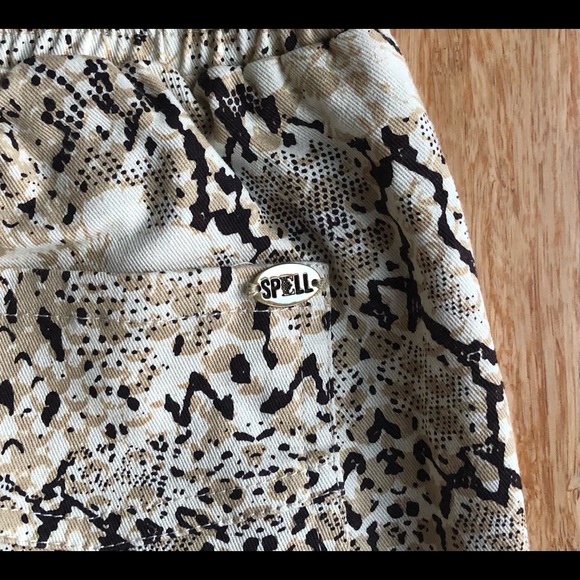 Spell Aloha Python Jets Medium - Picture 5 of 8